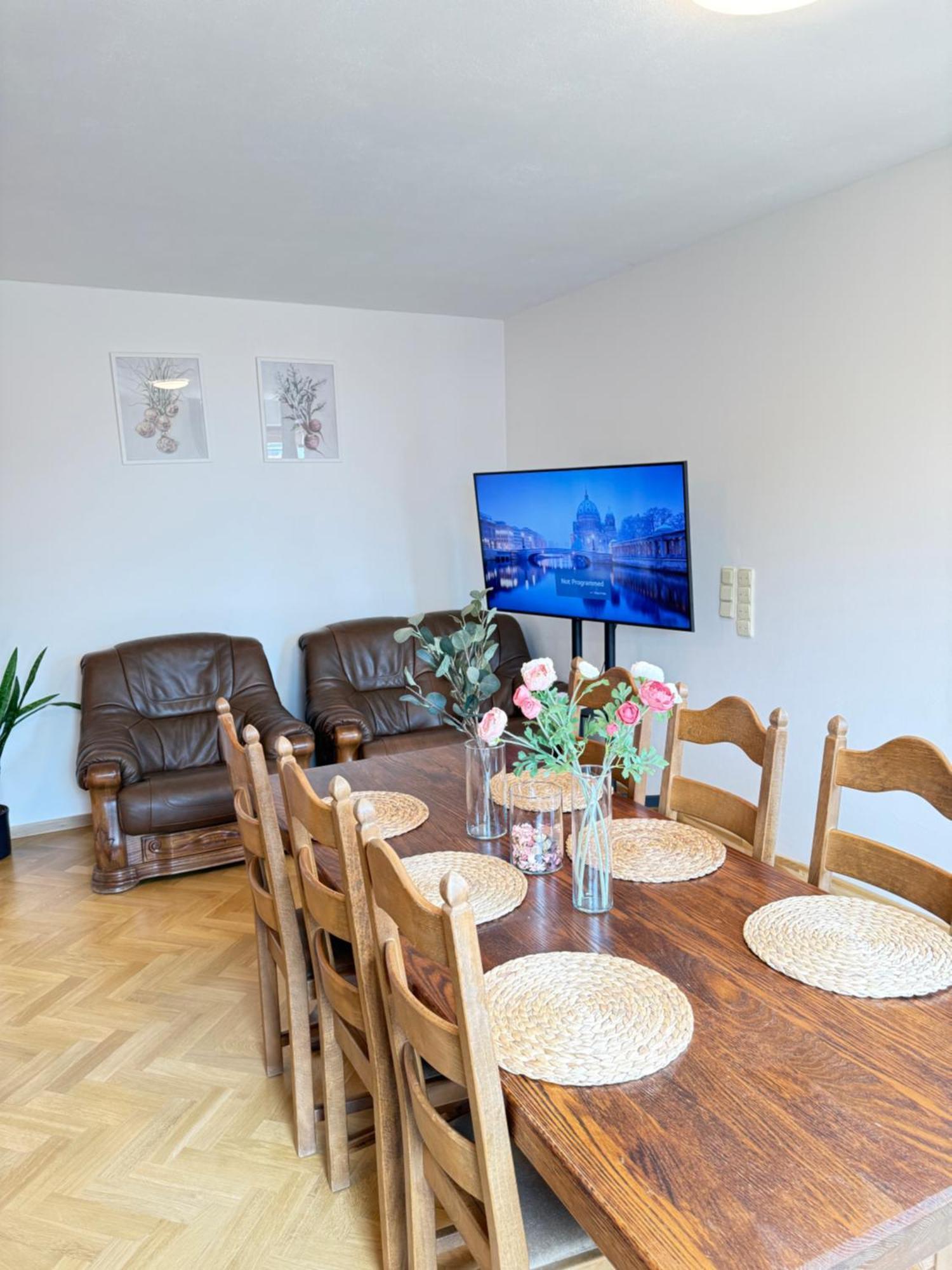 Familyvilla, New 4 Luxury Big Apartments, Parking 布拉格 外观 照片